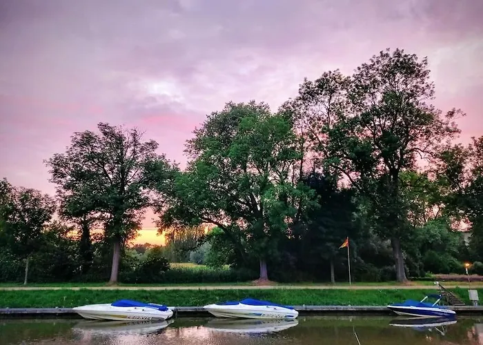 100% Vacation Feeling By The Waterside: Pian'eau *