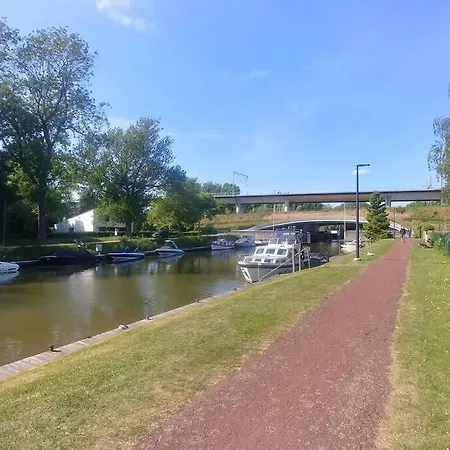 Holiday home 100% Vacation Feeling By The Waterside: Pian'eau Ghent