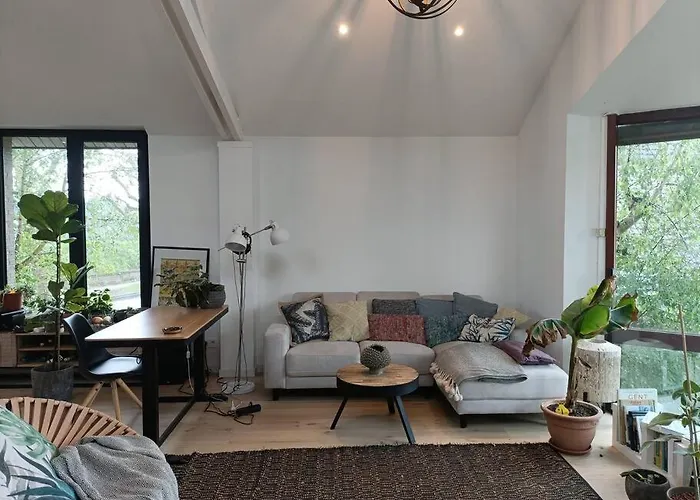 100% Vacation Feeling By The Waterside: Pian'eau Holiday home Ghent