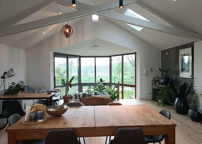 100% Vacation Feeling By The Waterside: Pian'eau Holiday home