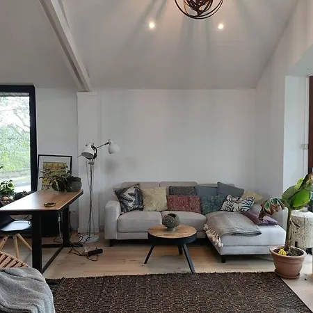 100% Vacation Feeling By The Waterside: Pian'eau Holiday home Ghent