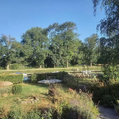 100% Vacation Feeling By The Waterside: Pian'eau * Ghent