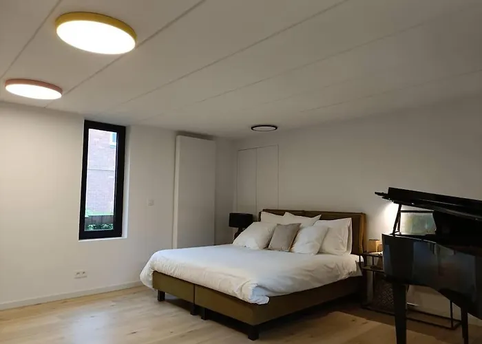 100% Vacation Feeling By The Waterside: Pian'eau * Gent